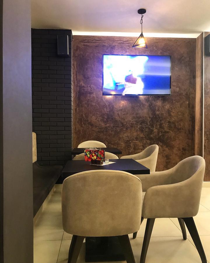 Golden Inn Hotel Majdanpek Extérieur photo