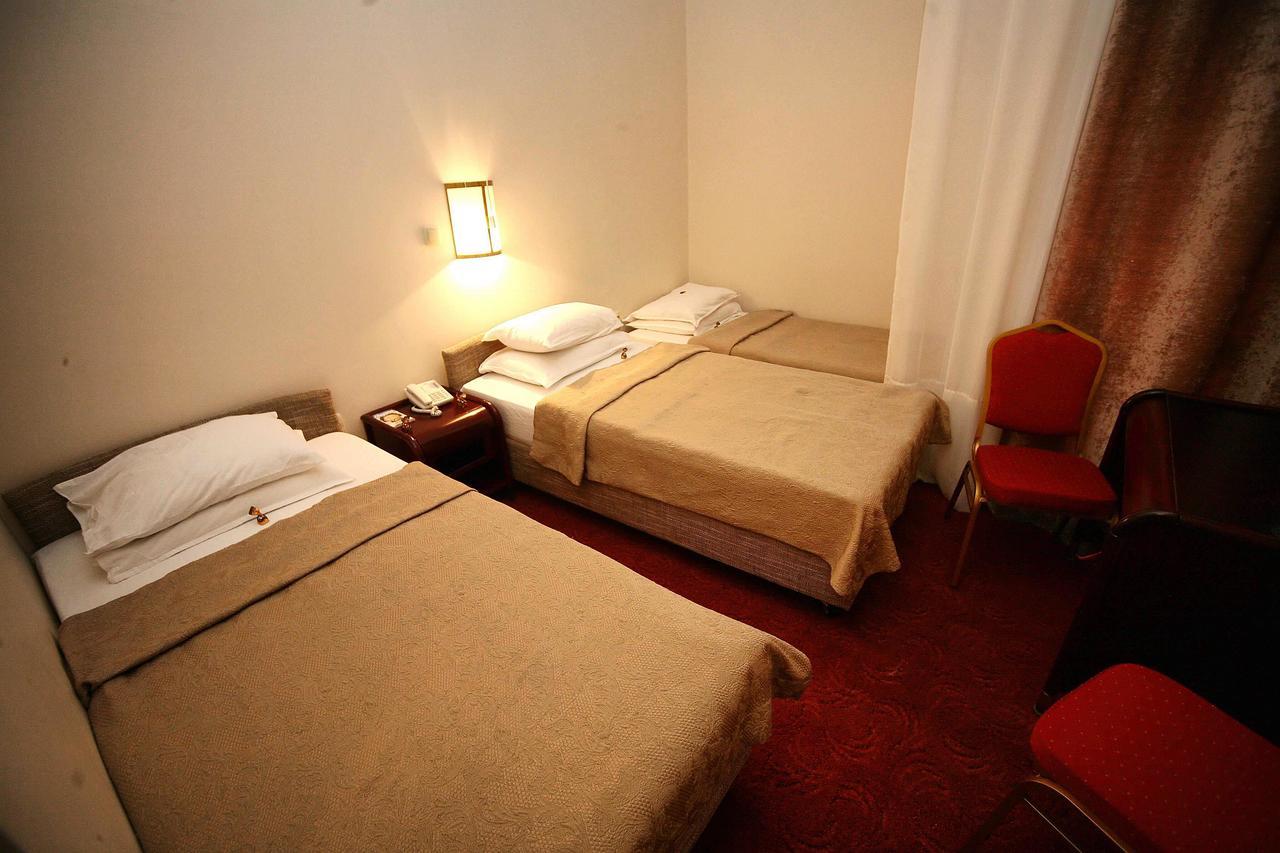 Golden Inn Hotel Majdanpek Extérieur photo